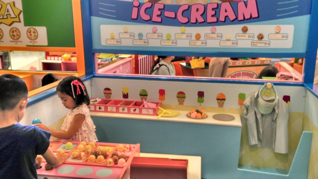 ice-cream-booth-kidzoona