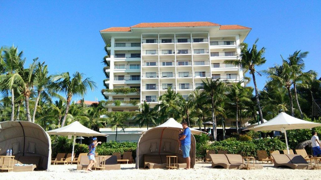 family-at-shangri-la-cebu