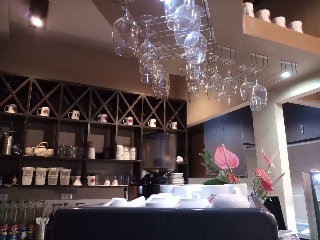 Cafe Elora - ceiling