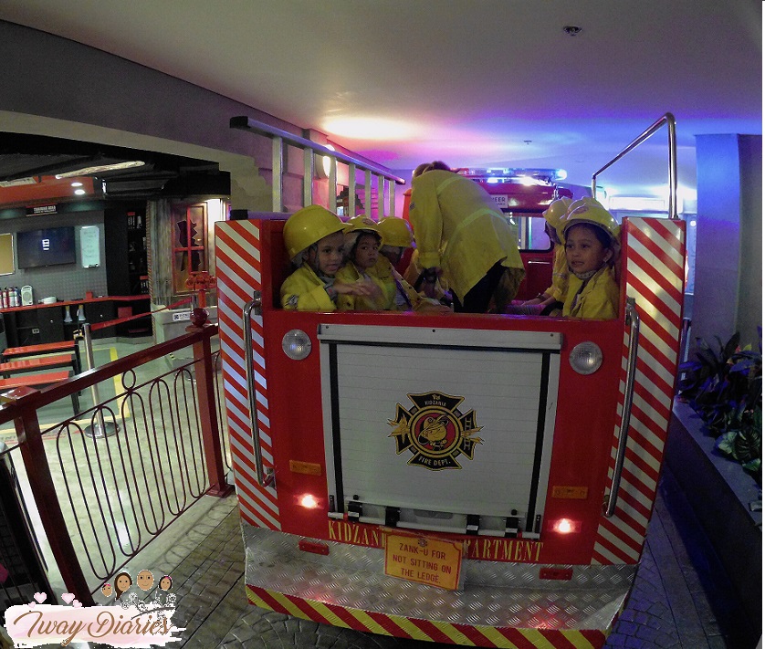 Kidzania - firefighter - role playing